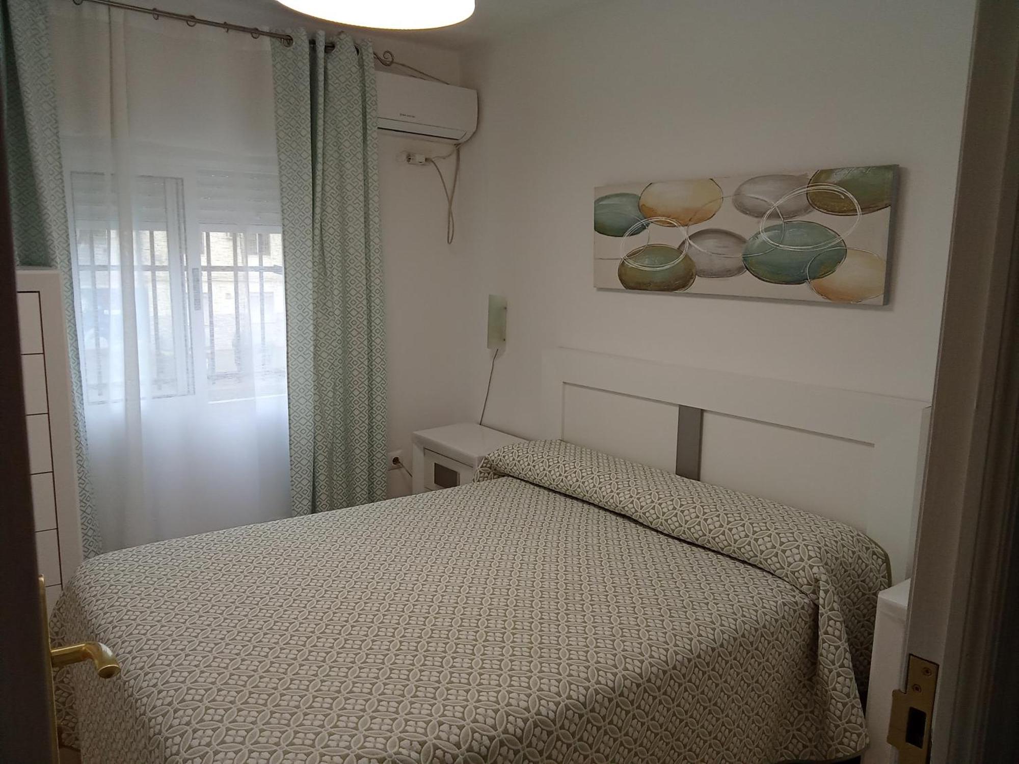 Familia Oliva Acoge En La Macarena Homestay Seville